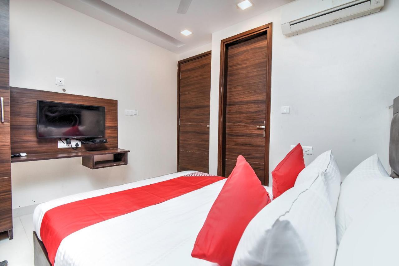 Oyo 80678 Shreenath Residency 新德里 外观 照片