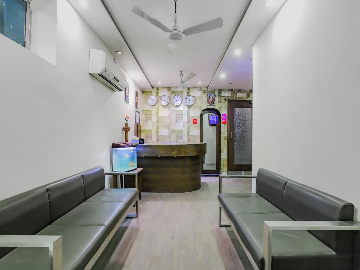 Oyo 80678 Shreenath Residency 新德里 外观 照片